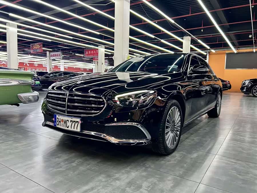 Mercedes-Benz E Class 2022 car image #2