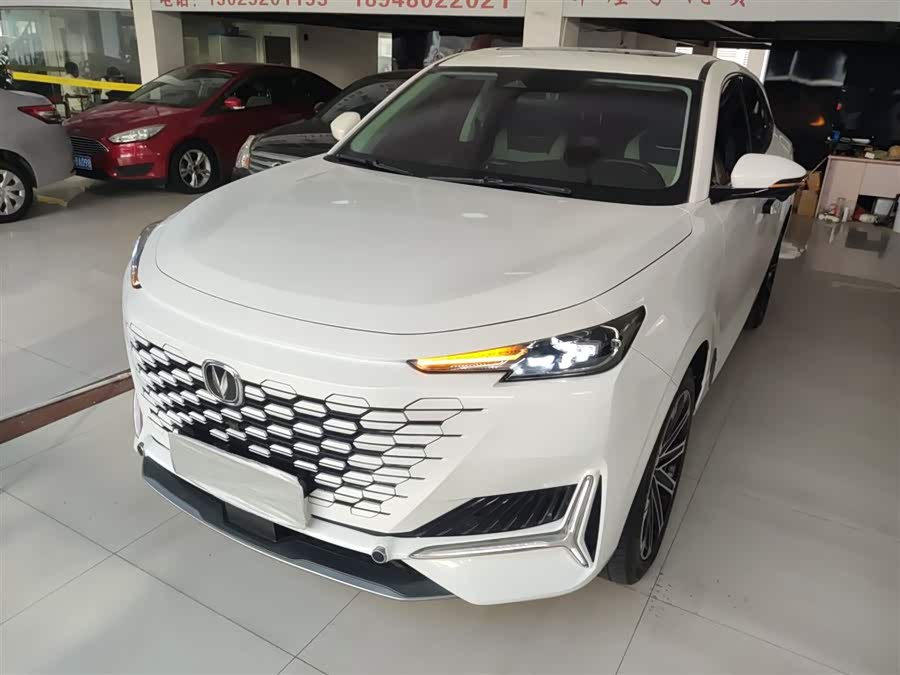 Changan UNI-K iDD 2022 car image #2