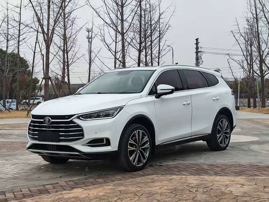 BYD Tang 2018 #2 BYD Tang 2018 car image #2