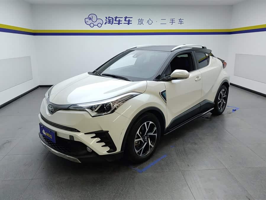 Toyota C-HR 2019 immagine di auto #2