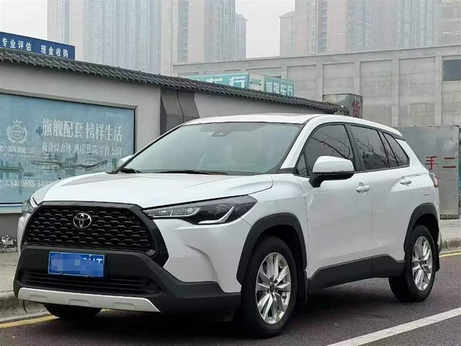 Toyota Corolla Cross 2022 immagine di auto #2