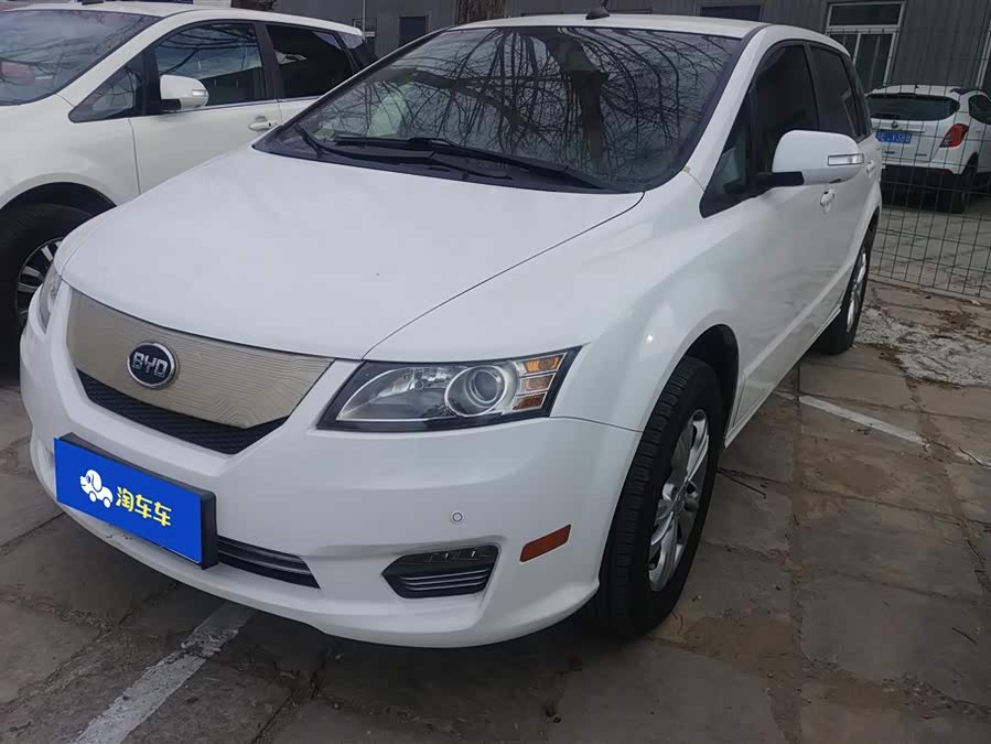 BYD e6 2016 #2 BYD e6 2016 car image #2