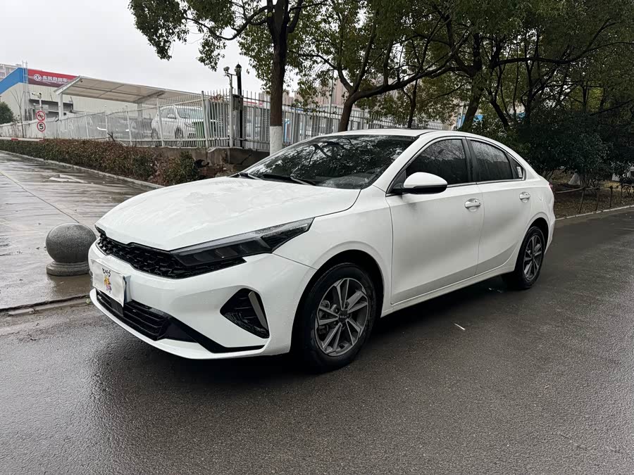 起亚 起亚K3 2023 汽车图片 #2