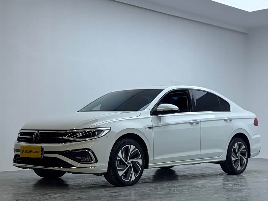 Volkswagen Bora 2024 car image #2