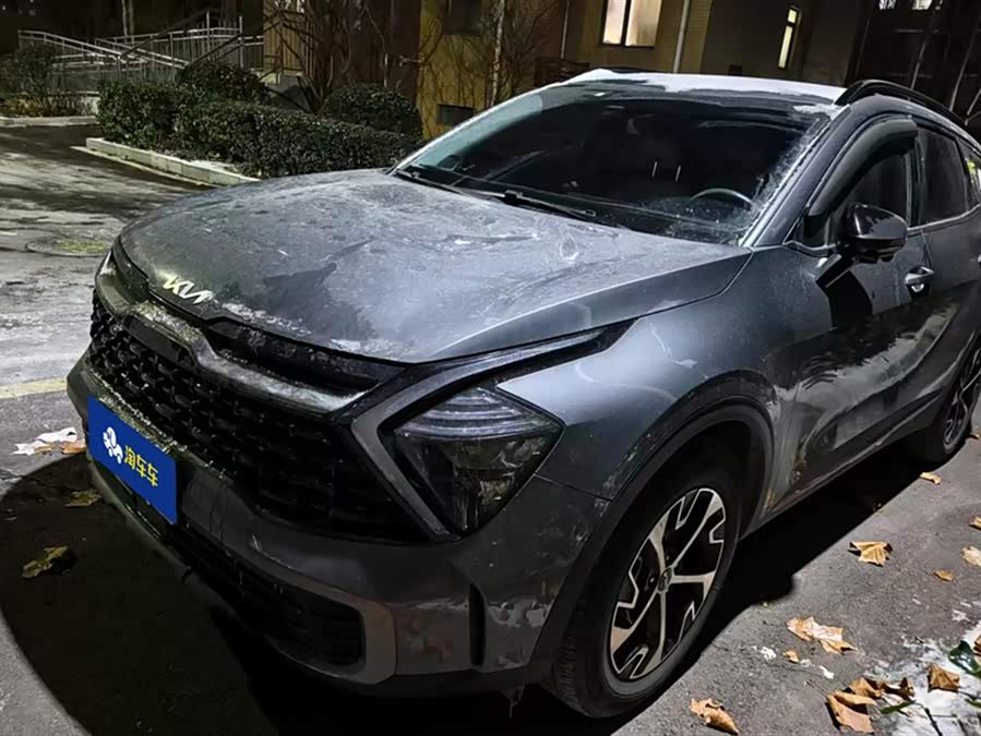 Kia Sportage 2023 car image #2
