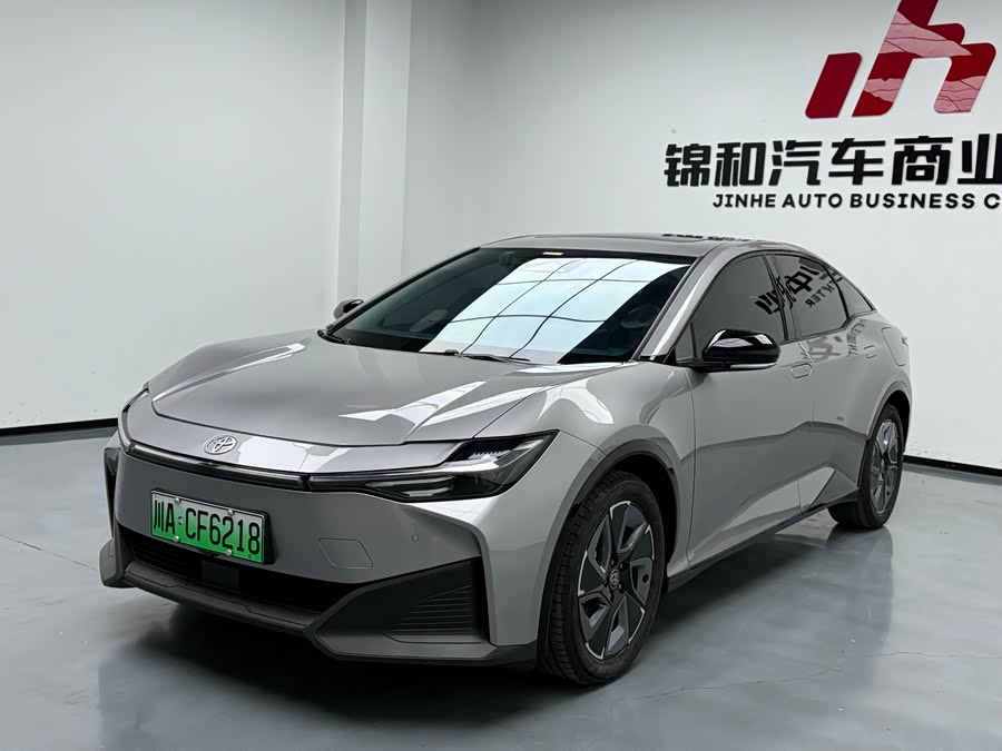 Toyota bZ3 2025 immagine di auto #2