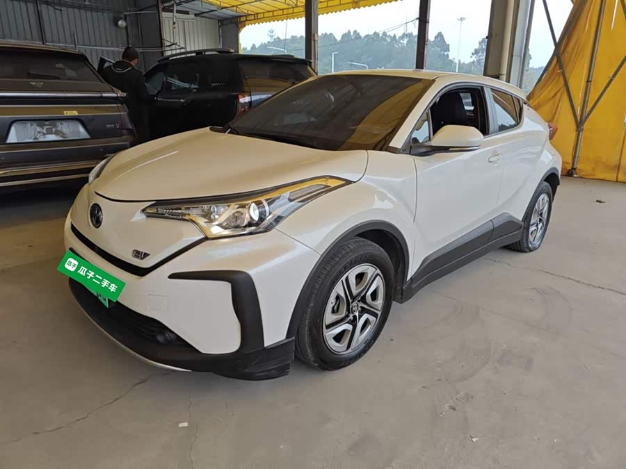 Toyota C-HR EV 2021 #2 Toyota C-HR EV 2021 image de voiture #2