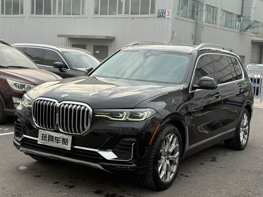 BMW X7 2019 #2 BMW X7 2019 car image #2