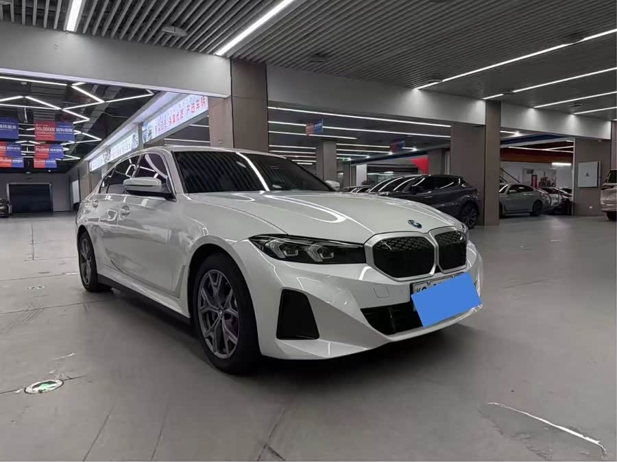 BMW i3 2023 car image #2