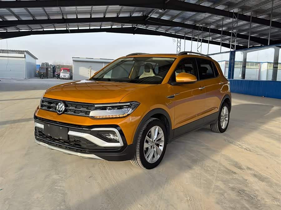 Volkswagen T-Cross 2020 #2 Volkswagen T-Cross 2020 car image #2