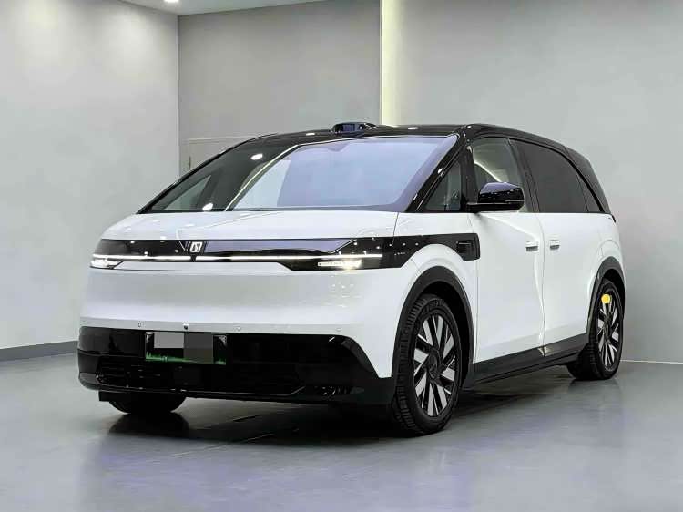 极氪 极氪MIX 2024 汽车图片 #2