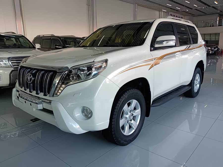 Toyota 2015 #2 Toyota 2015 car image #2
