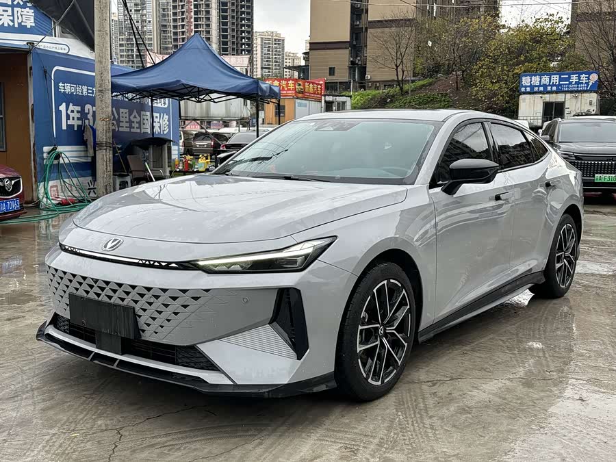 Changan UNI-V iDD 2024 #2 Changan UNI-V iDD 2024 car image #2