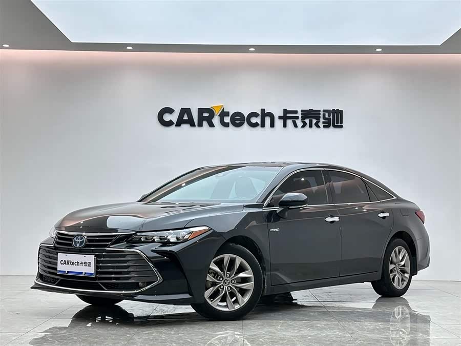 Toyota Avalon 2020 car image #2