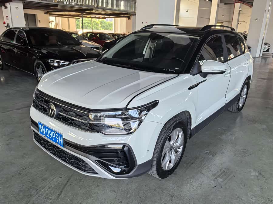 Volkswagen Tharu 2023 car image #2