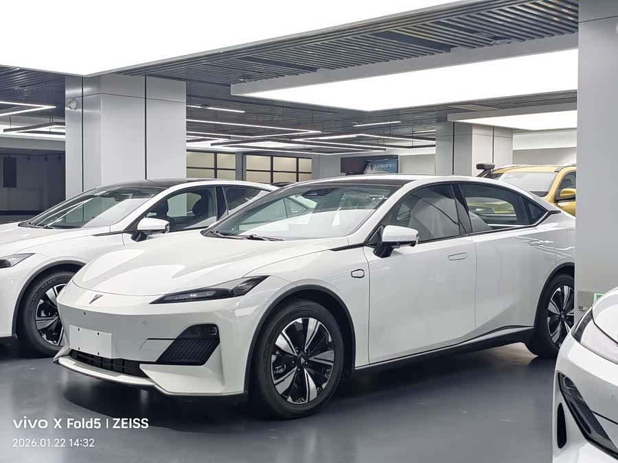 Deepal SL03 2025 image de voiture #2