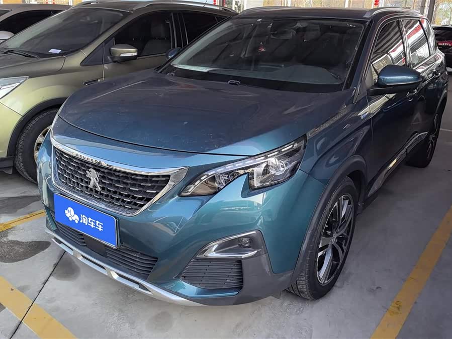 Peugeot 5008 2019 car image #2