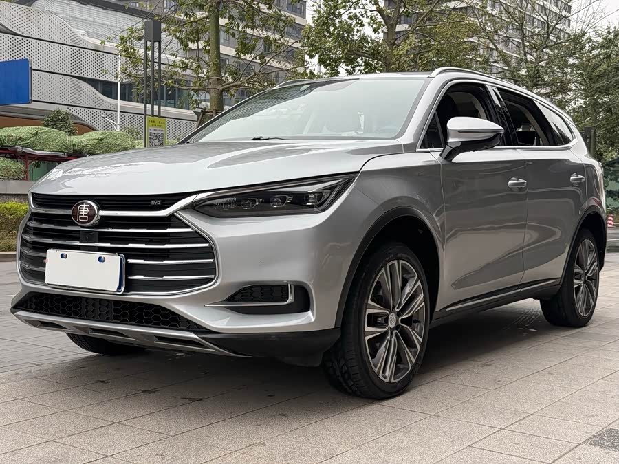 BYD Tang 2018 car image #2