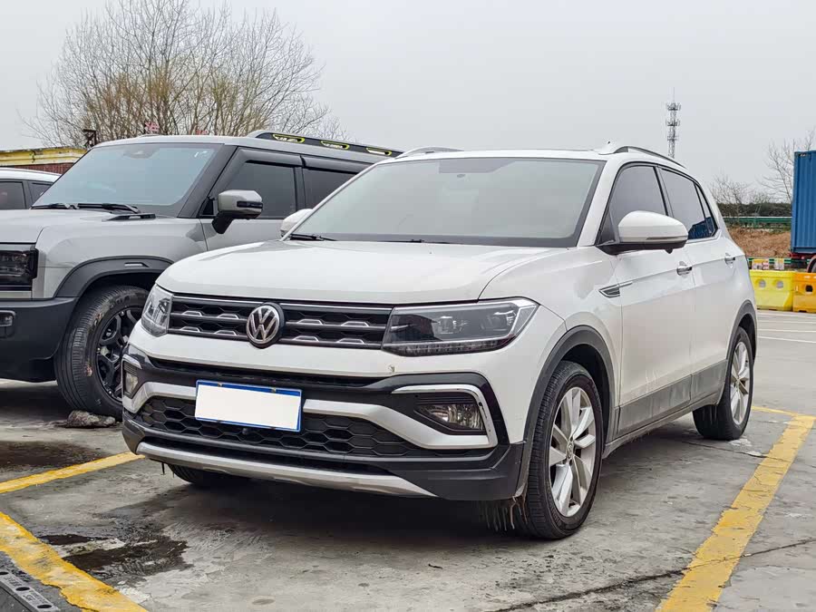 Volkswagen T-Cross 2020 #2 Volkswagen T-Cross 2020 car image #2