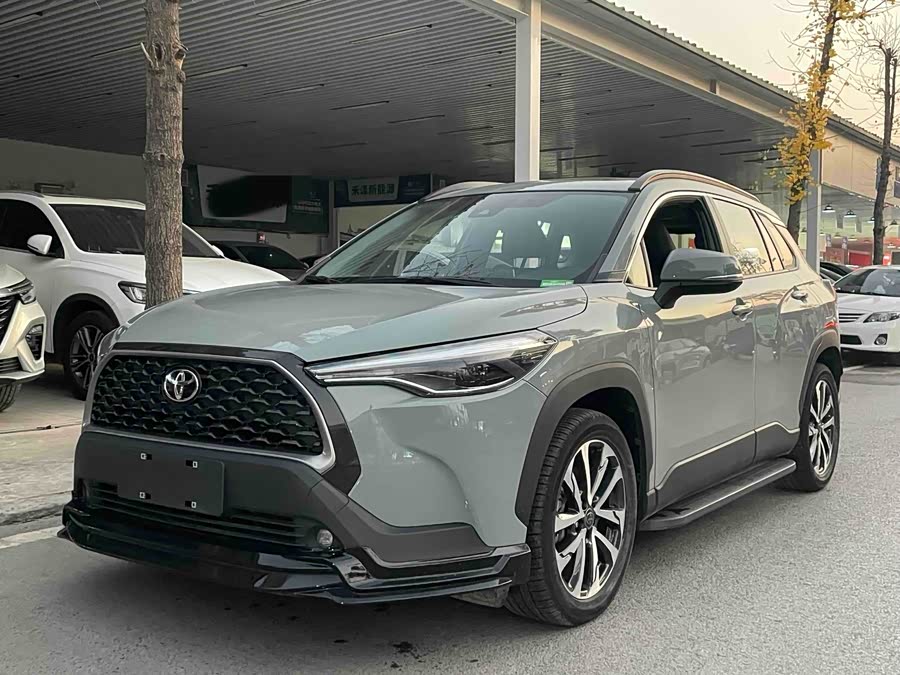 Toyota Corolla Cross 2022 immagine di auto #2