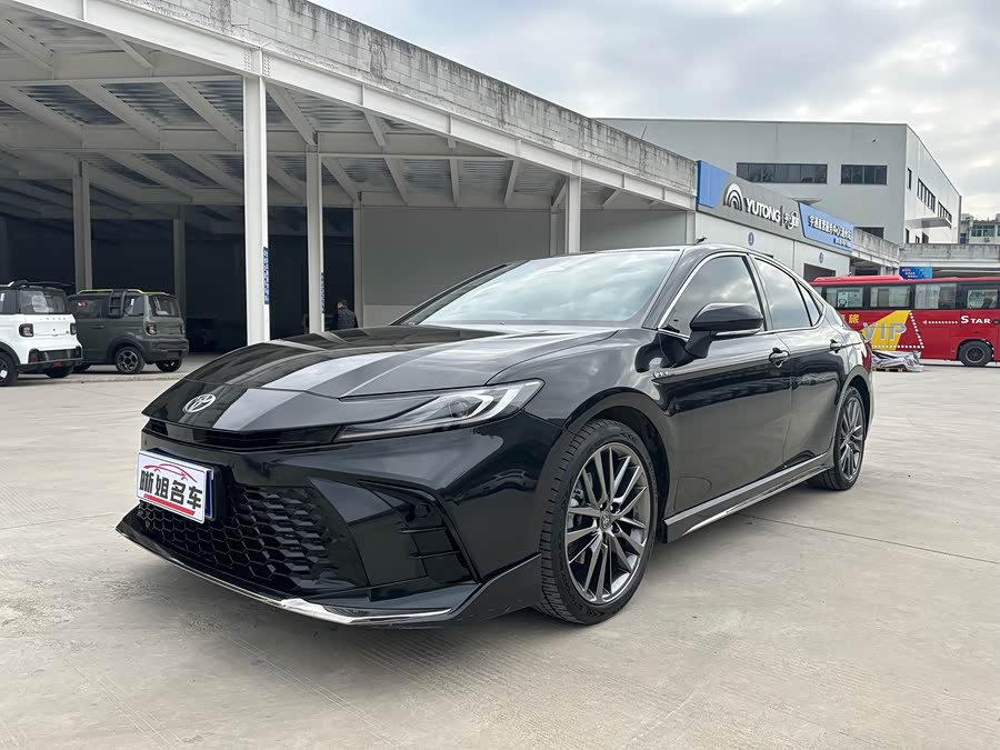 Toyota Camry 2024 #2 Toyota Camry 2024 car image #2