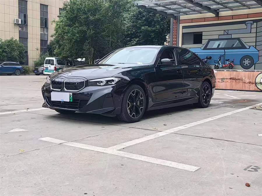 BMW i3 2024 car image #2