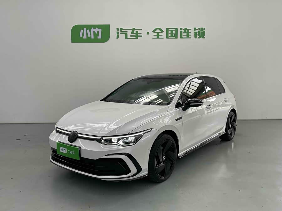 Volkswagen Golf 2021 car image #2