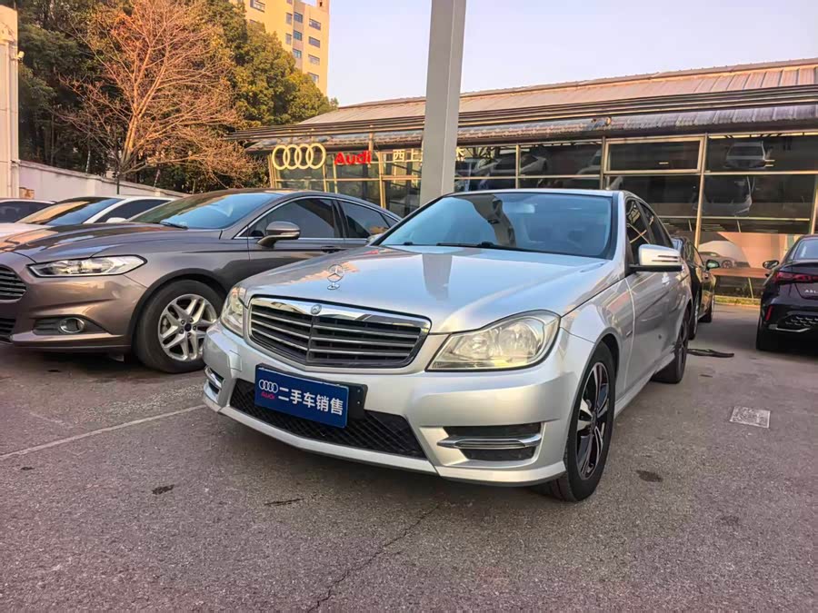 Mercedes-Benz C Class 2014 car image #2