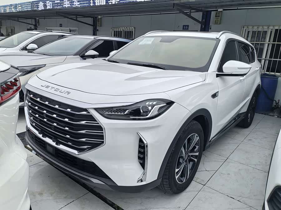 Jetour X70 PLUS 2022 car image #2
