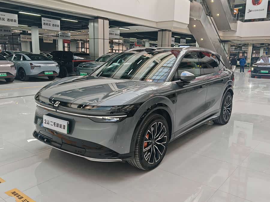 Zeekr 7X 2024 car image #2