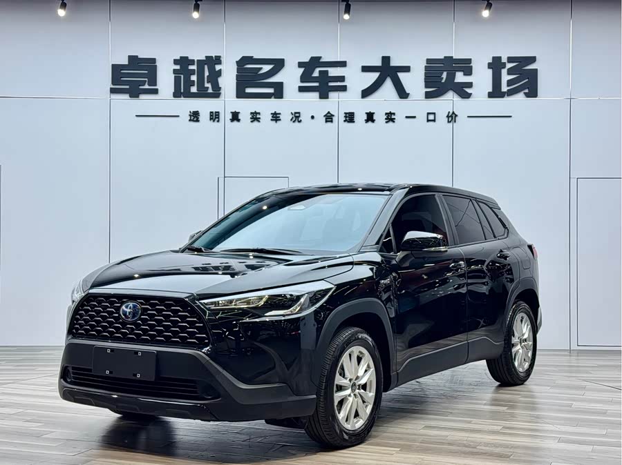 Toyota Corolla Cross 2024 immagine di auto #2