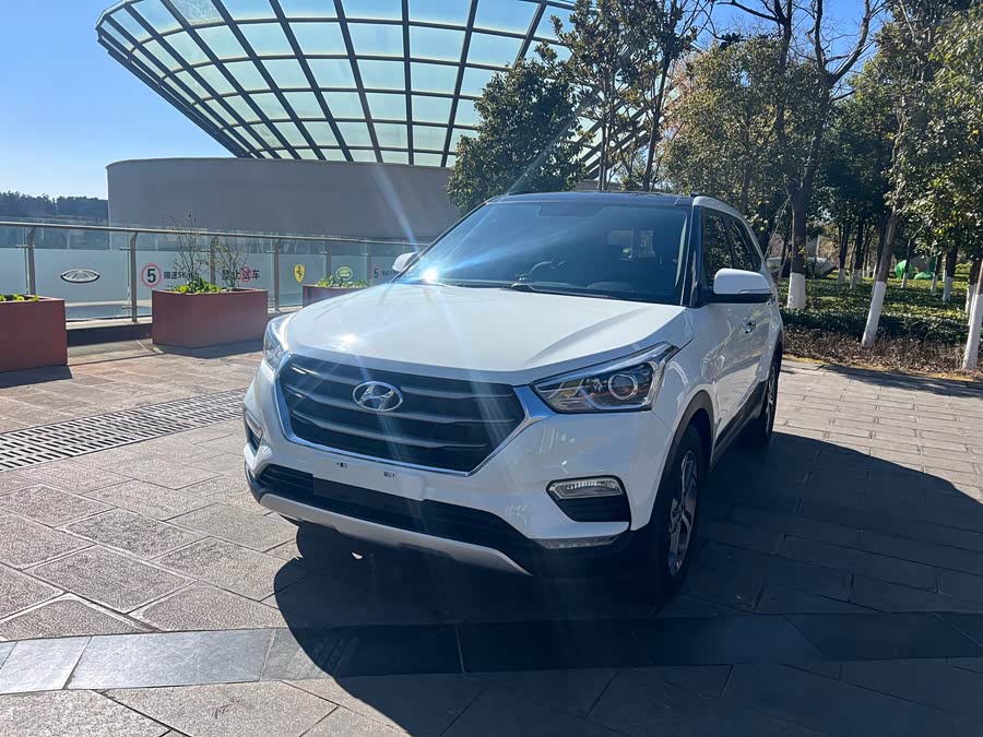 Hyundai ix25 2019 #2 Hyundai ix25 2019 car image #2