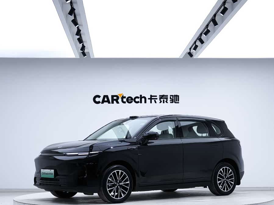 零跑汽车 零跑B10 2025 汽车图片 #2