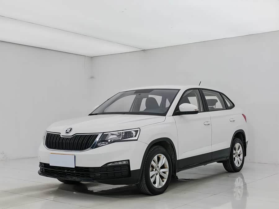 Skoda Kamiq 2019 #2 Skoda Kamiq 2019 car image #2