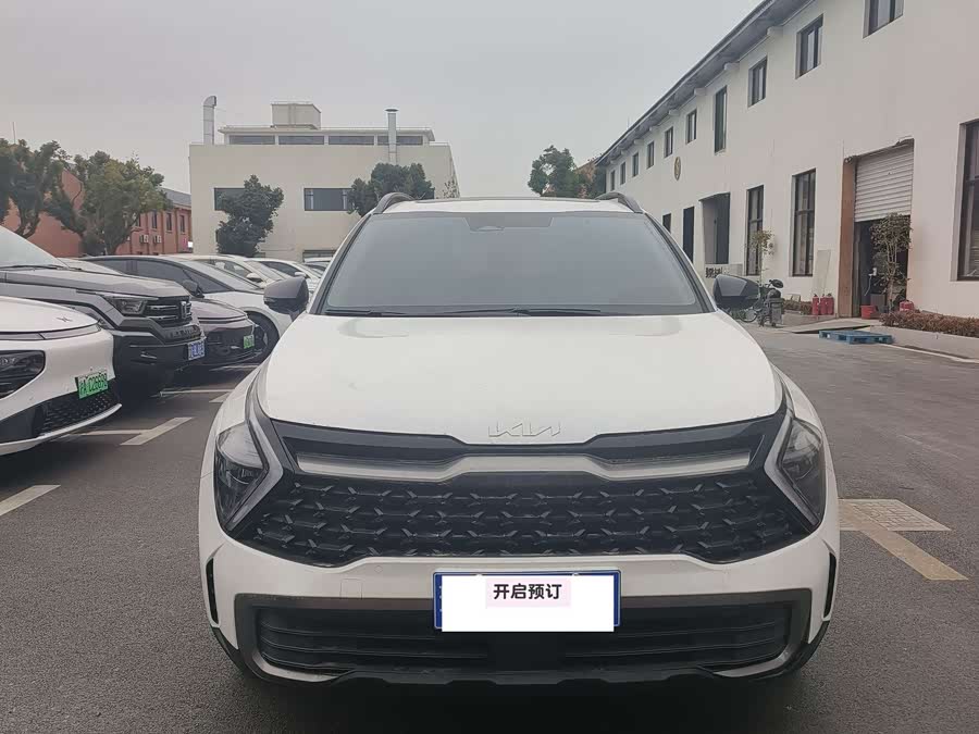 Kia Sportage 2023 car image #2