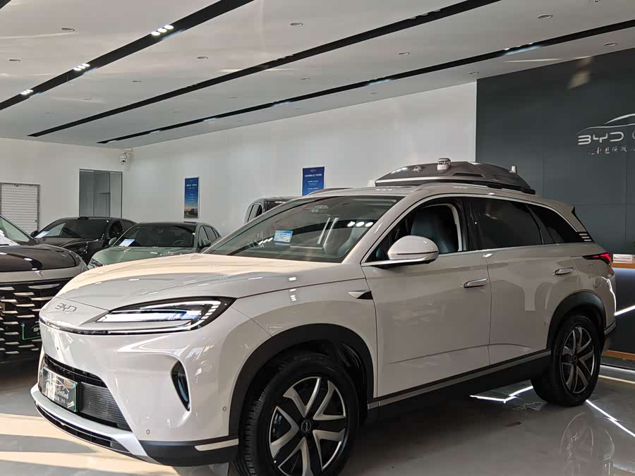 BYD Sea Lion 07 DM-i 2025 car image #2