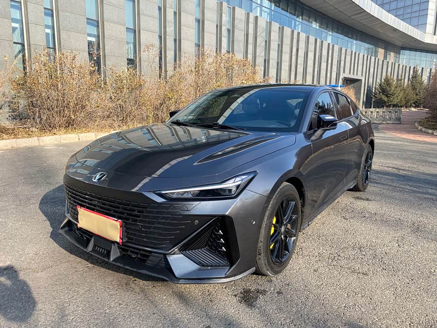 Changan UNI-V 2022 car image #2