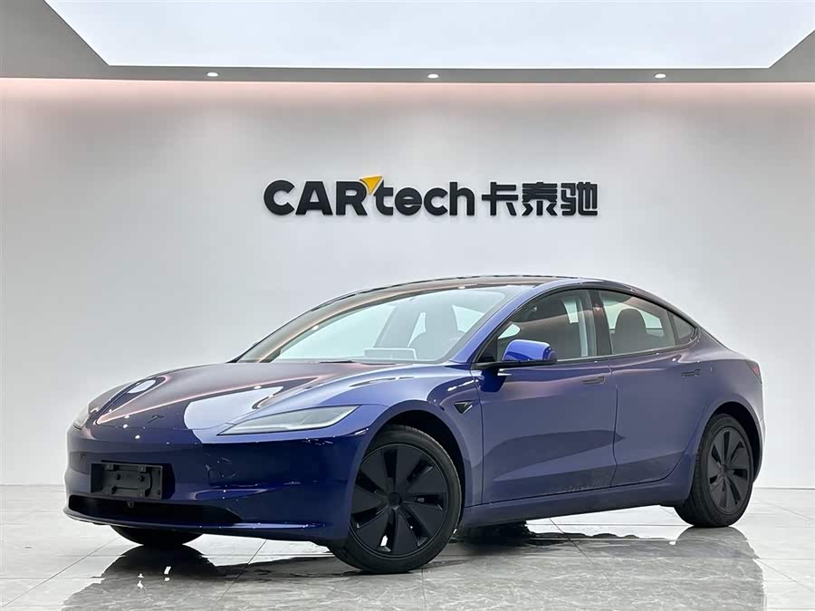 Tesla Model 3 2025 car image #2