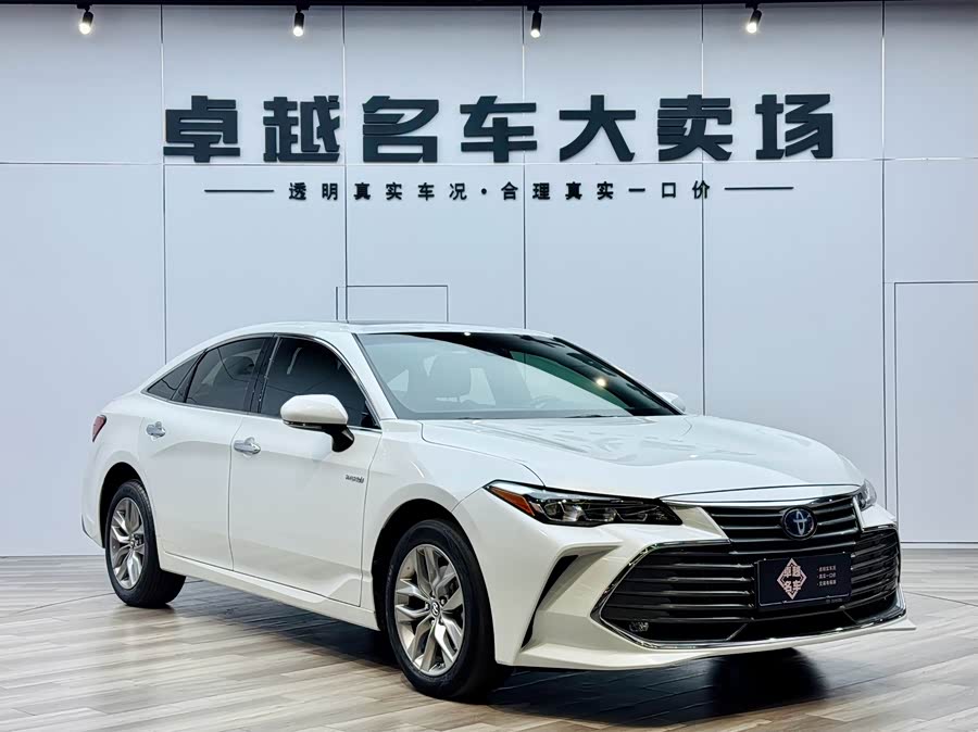 Toyota Avalon 2022 car image #2