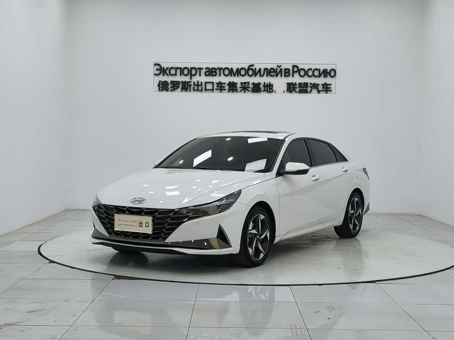 Hyundai Elantra 2022 car image #2