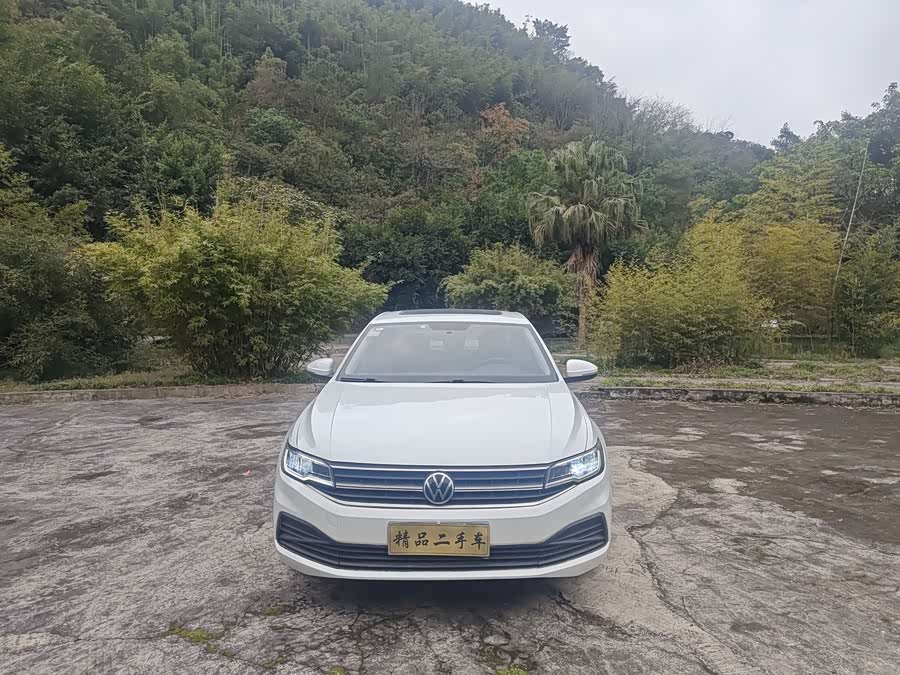 Volkswagen Bora 2020 car image #2