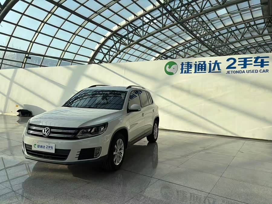 Volkswagen Tiguan 2017 car image #2
