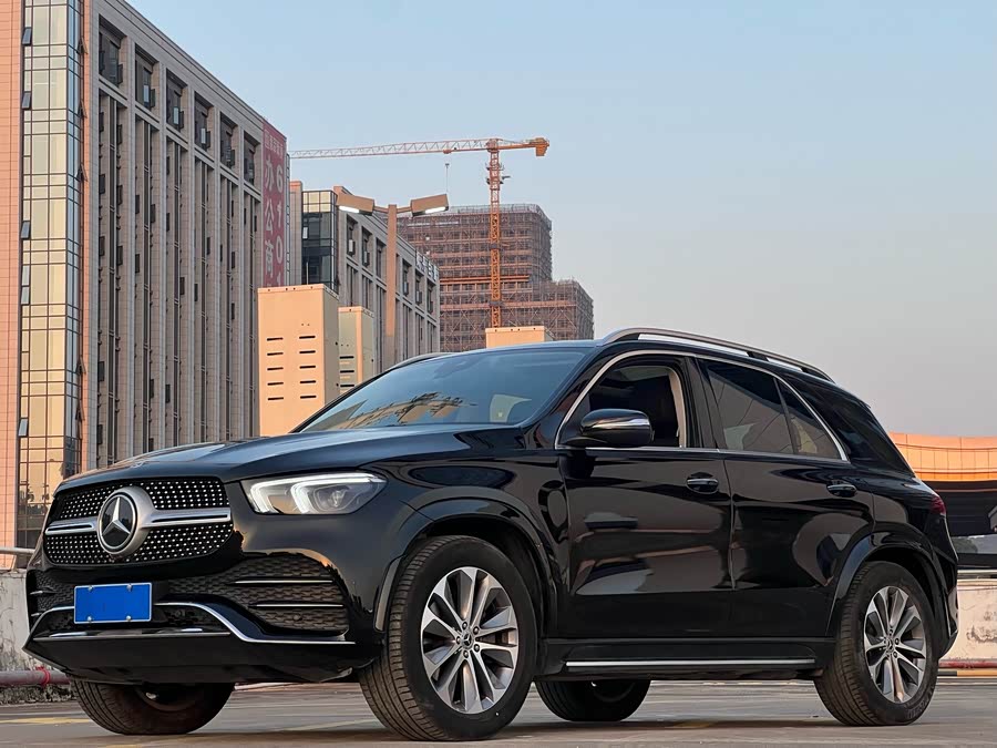 Mercedes-Benz GLE Class 2023 car image #2