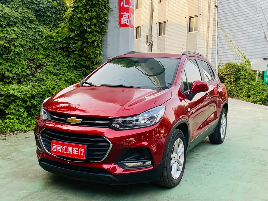 Chevrolet Tracker 2017 car image #2