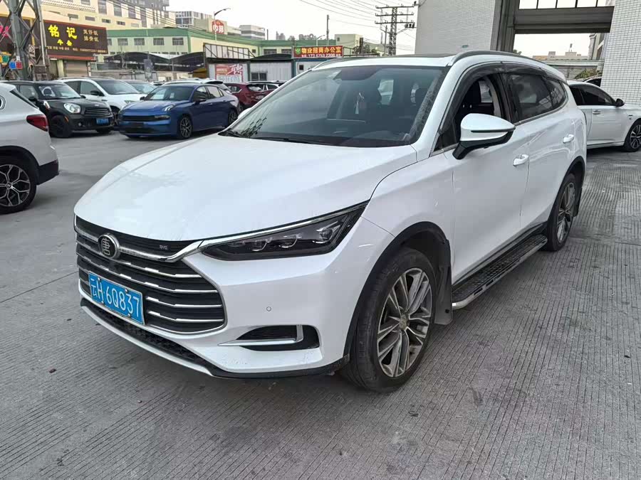BYD Tang 2019 car image #2