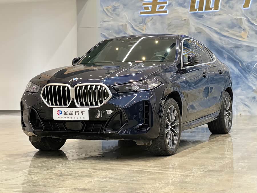 BMW X6 2024 car image #2