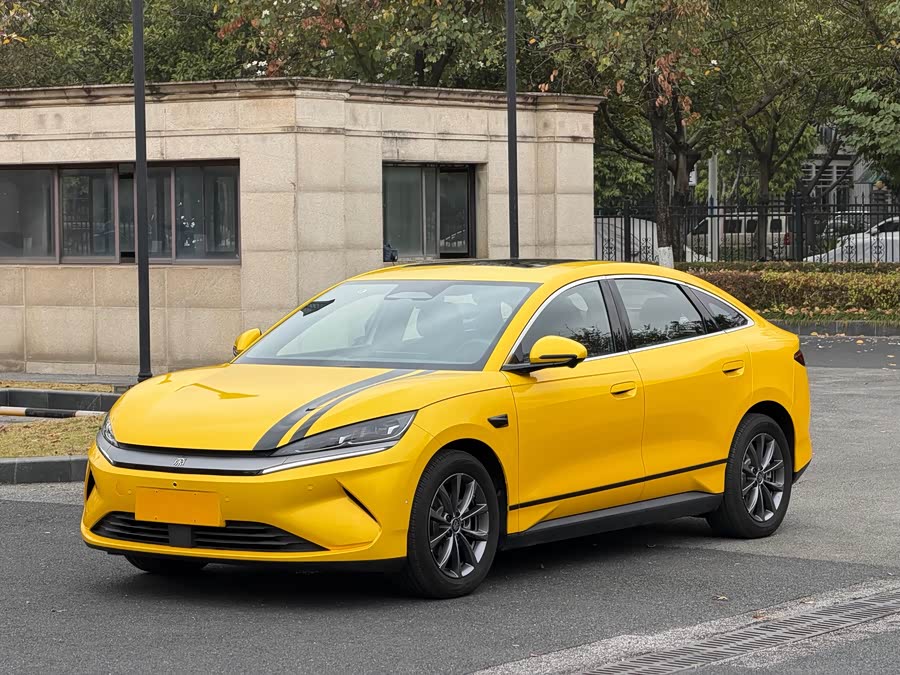 BYD Qin L 2025 car image #2