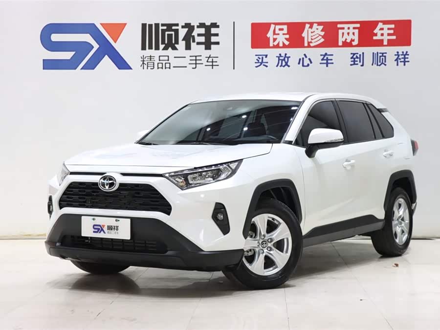 Toyota RAV4 2023 car image #2