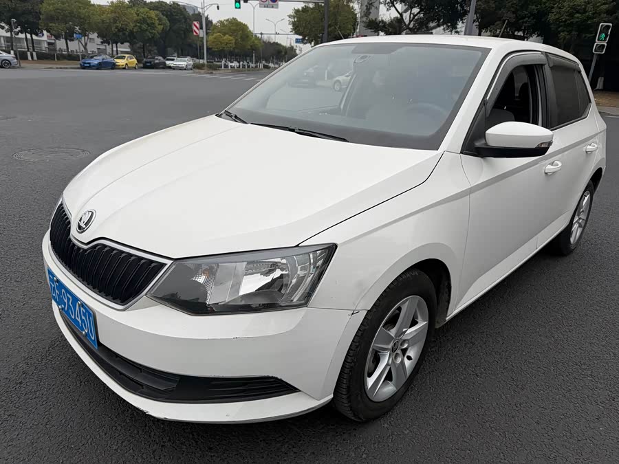 Skoda Fabia 2017 صورة سيارة #2