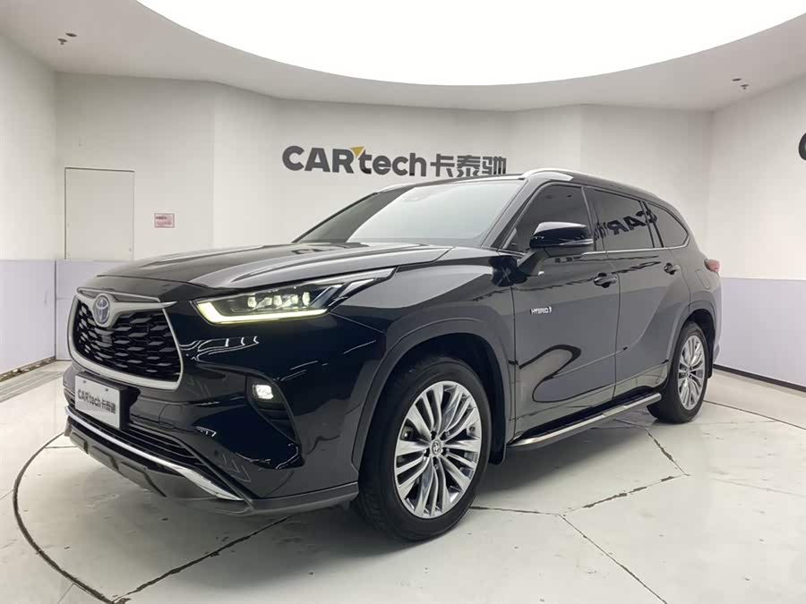 Toyota Highlander 2022 car image #2